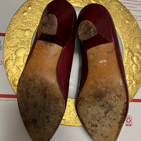 MAUD FRIZON Paris Rare Red leather 1978 DALI inspired heel and motif curl. - Picture 4 of 8